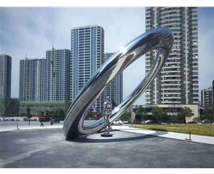 阜陽不銹鋼雕塑廠家的雕塑作品在藝術(shù)創(chuàng)作中的主題構(gòu)思與創(chuàng)意方法是什么？